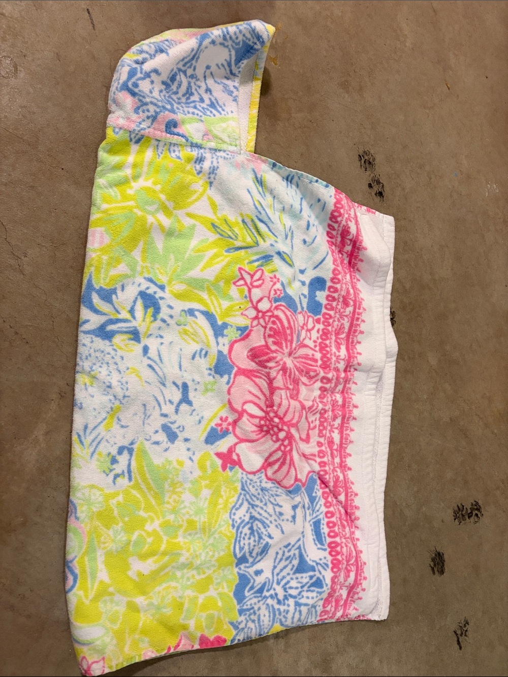 Lilly Pulitzer White Floral Print pottery Barn Kids Beach Towel